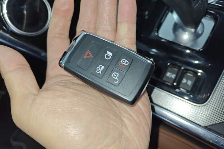 Used Jaguar XEL 2022 2.0T 250 PS R-DYNAMIC S Advanced Sport Edition
