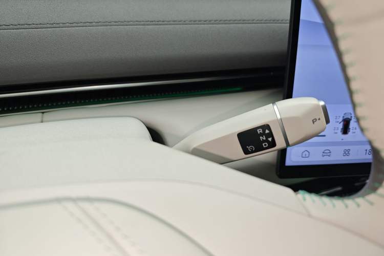 Used Deepal L07 2024 230Max Qiankun Intelligent Driving ADS SE Range-Extended Version
