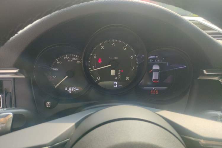 Used Porsche Macan 2024 Macan 2.0T Instrument Cluster