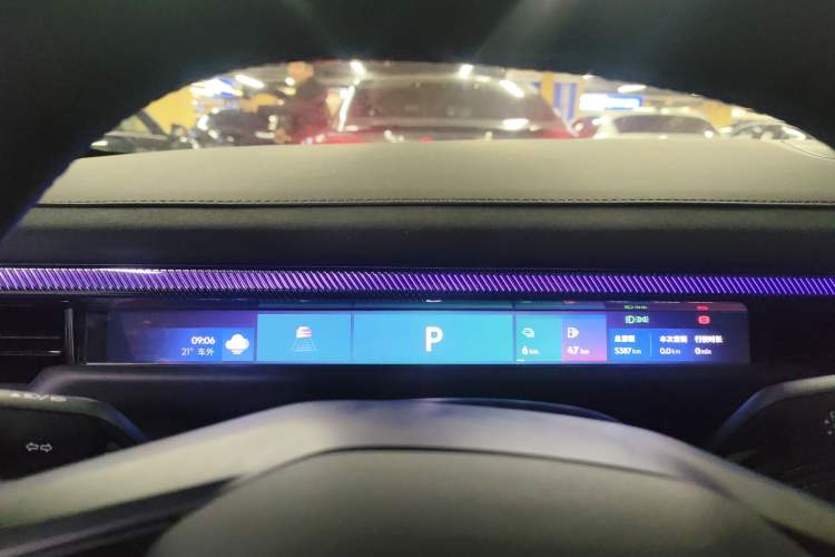 Used Lynk & Co 10 EM-P 2025 Model 120 Four-Wheel Drive Ultra Instrument Cluster