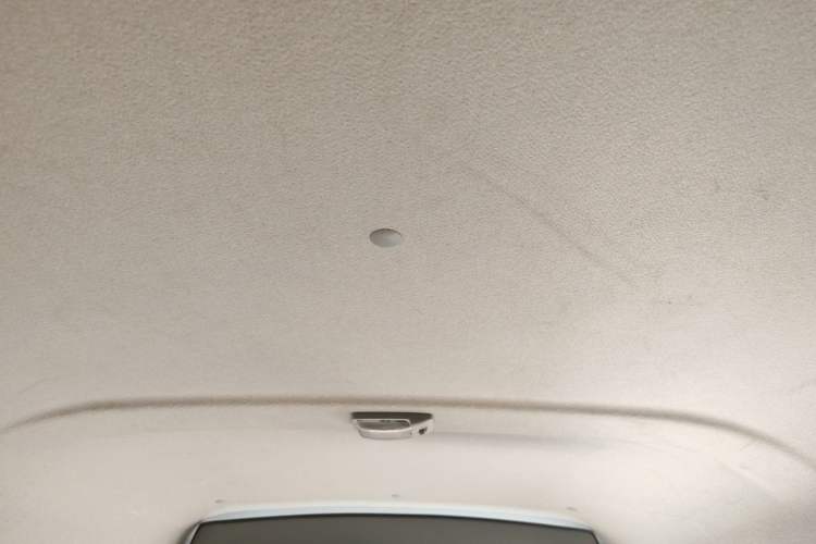 Used Jinbei New Hiace X30L 2021 1.5L Wealth Van Non-Air-Conditioned Version China VI Standard SWC15M Headliner