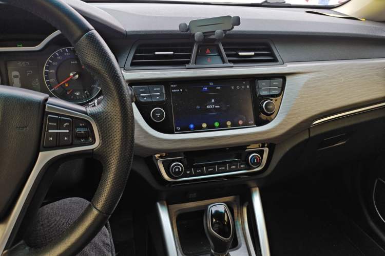 Used Geely Auto Vision X3 2017 1.5L Automatic Elite Model