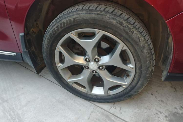 Used Subaru Forester 2015 2.5i Special Edition Commemorative Model Right Front Wheel Hub