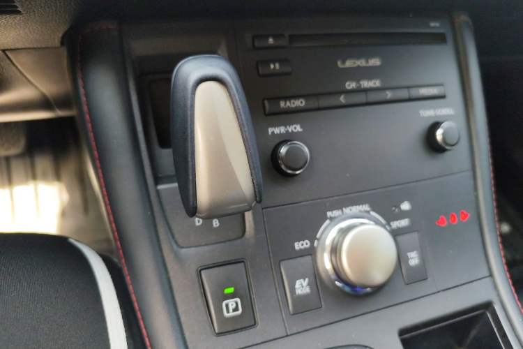 Used Lexus CT 2017 CT200h Comfort Edition Monochrome China VI