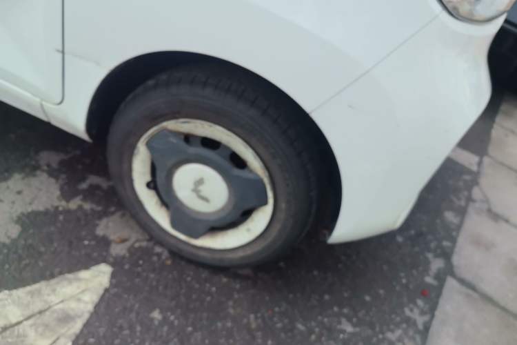 Used Wuling Hongguang MINIEV 2021 Macaron Fashion Model Lithium Iron Phosphate
