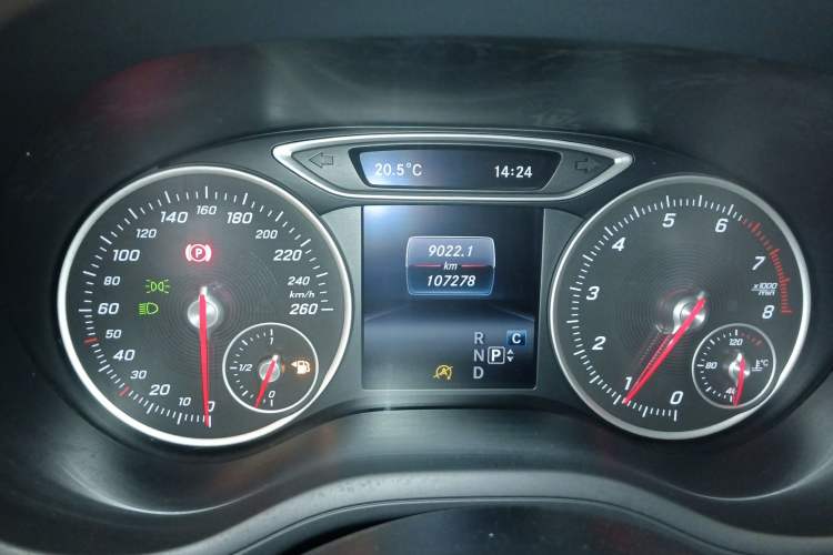 Used Mercedes-Benz B-Class 2018 B 200 Sport Edition Instrument Cluster