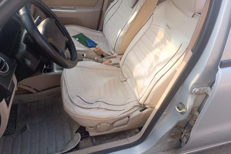 Used Geely Auto Liberty Ship 2011 1.3L Manual Fashion Edition
