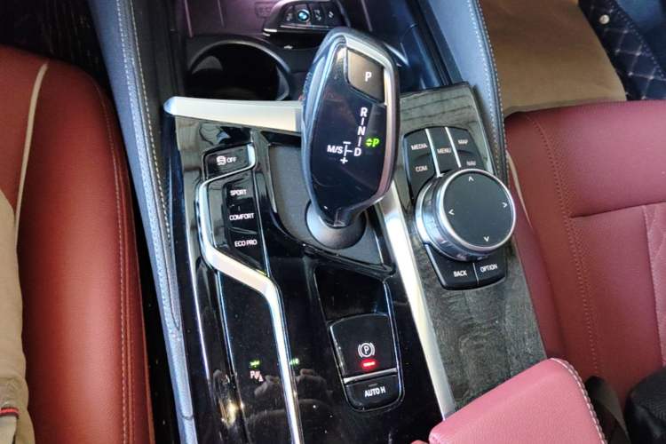 Used BMW 5 Series 2022 Second Facelift 525Li Luxury Package
