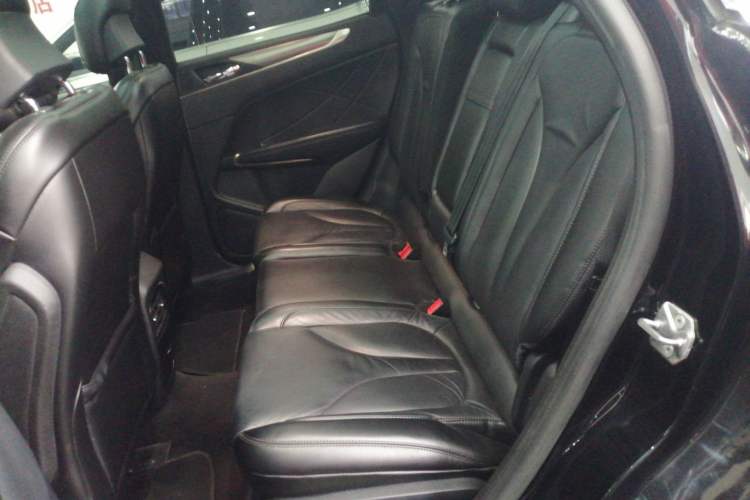 Used Lincoln MKC 2017 2.0T Two-Wheel Drive Deluxe Edition