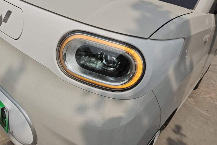 Used Wuling Hongguang MINIEV 2024 3rd Generation 215km Youth Edition Left Front Headlight
