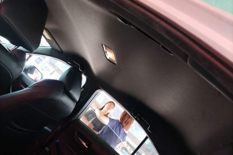 Used Toyota Levin 2022 Dual-Motor 1.8H E-CVT Leading Edition
