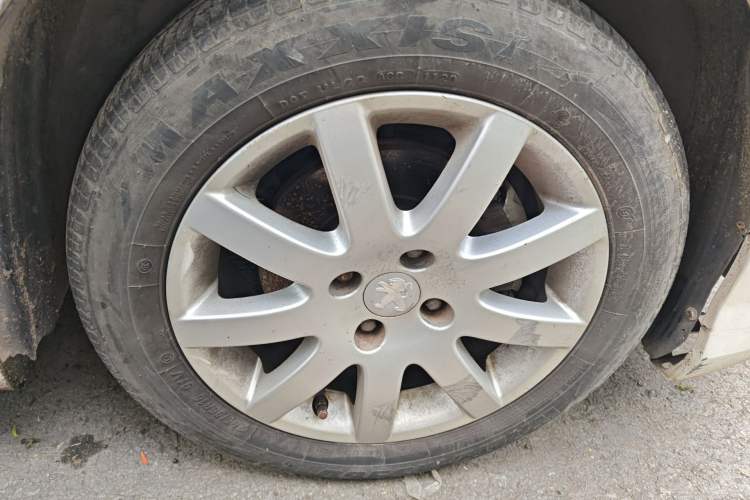 Used Peugeot 308 2013 1.6L Manual Fashion Model
