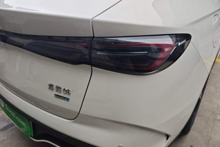 Used BYD Seal 06 New Energy 2025 DM-i Intelligent Drive 120KM Flagship Model Exterior 3