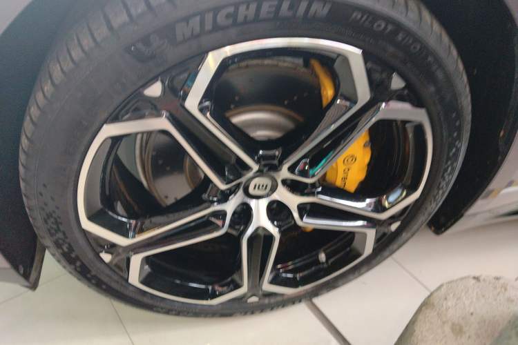 Used Xiaomi Auto SU7 2024 Rear-Drive Ultra-Long Range Advanced Pro-Level Intelligent Driving Version
