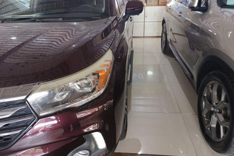 Used GAC Trumpchi GS4 2017 235T Automatic Two-Wheel Drive Luxury Smart Connectivity Version Left Front Headlight