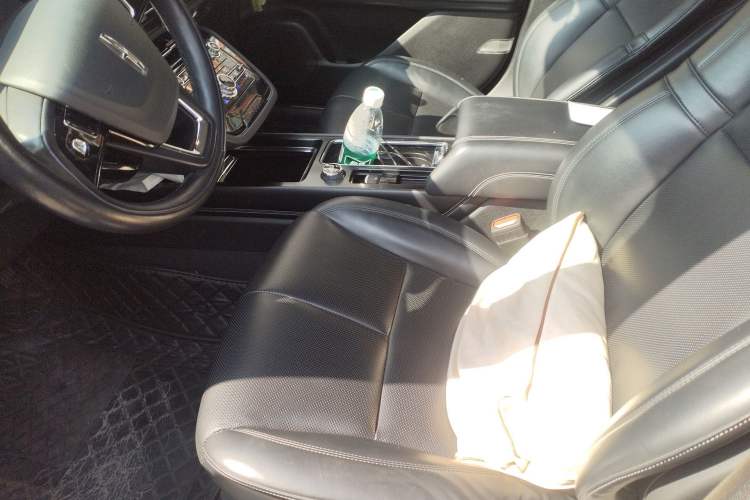 Used Lincoln Corsair 2022 2.0T Two-Wheel Drive Deluxe Edition Left Front Seat