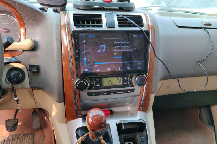 Used Foton MP-X E 2014 2.4L Wealth Express Comfort Edition 4G69