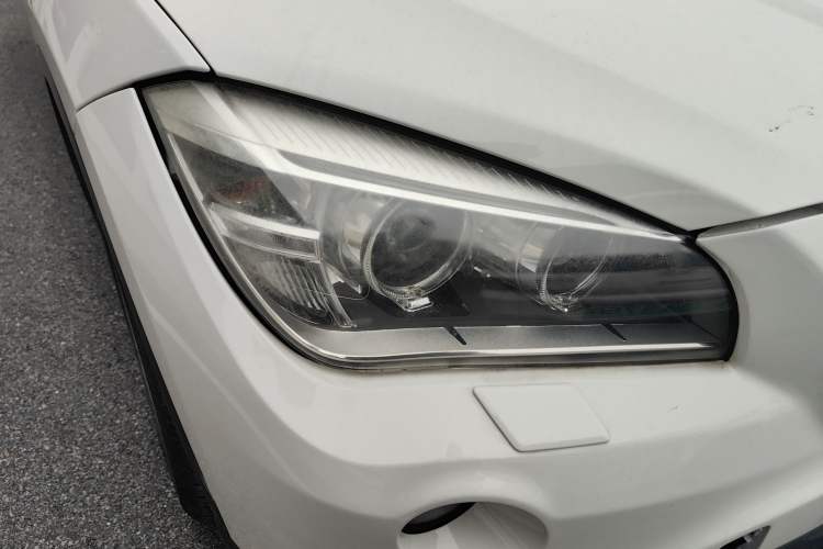 Used BMW X1 2014 sDrive18i Leading Model
