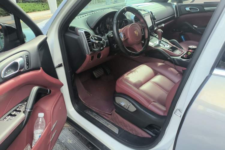 Used Porsche Cayenne  Driver Seat