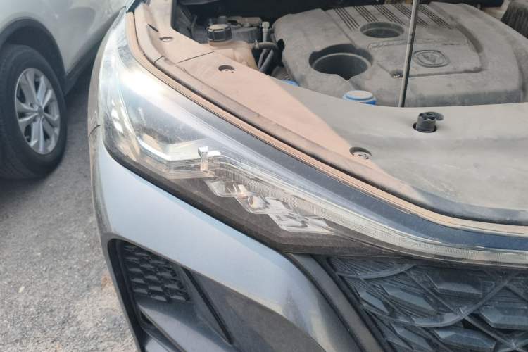 Used CHANGAN CS75 PLUS 2021 1.5T Automatic Luxury Version Right Front Headlight