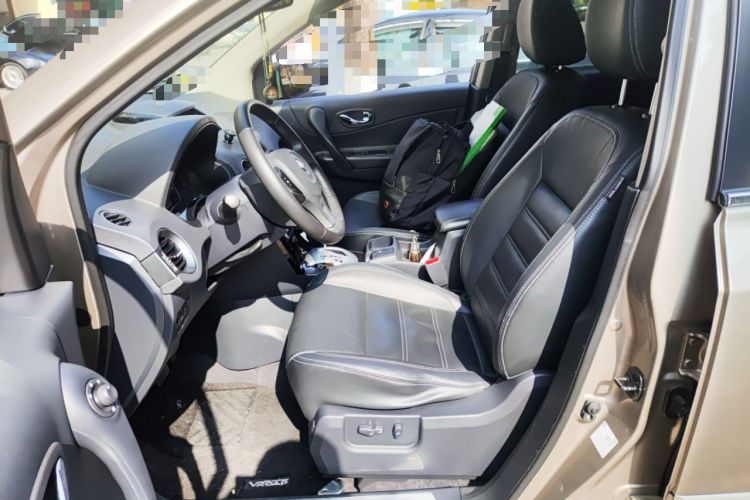 Used Renault Koleos 2014 2.5L Two-Wheel Drive Comfort Edition
