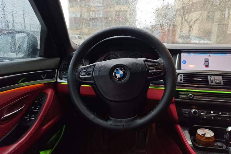 Used BMW 5 Series 2011 520Li Elegant Model
