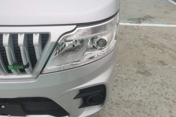 Used CHANGAN KAICHENG Ruixing M60 2023 1.6L CNG Comfort-Grade 6-Seater Passenger Vehicle Left Front Headlight