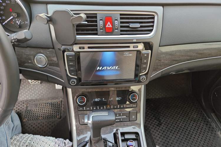 Used Haval H8 2015 2.0T Four-Wheel Drive Elite Model