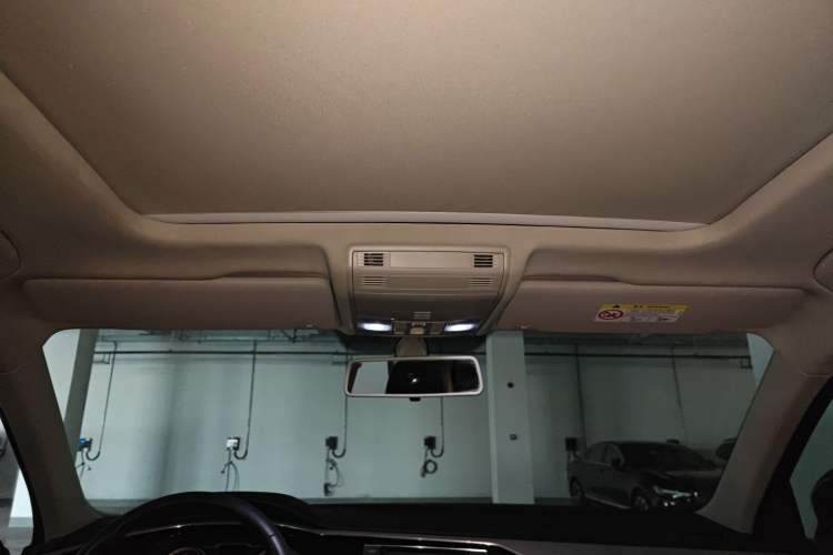 Used Volkswagen Tayron 2019 330TSI Two-Wheel Drive Luxury Model China VI Standard