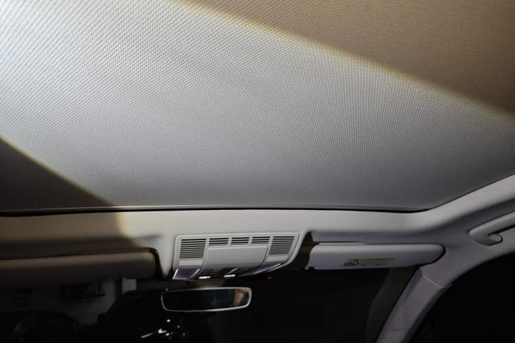 Used Volkswagen Touareg 2019 2.0TSI Ruiyi Edition China VI Standard Headliner