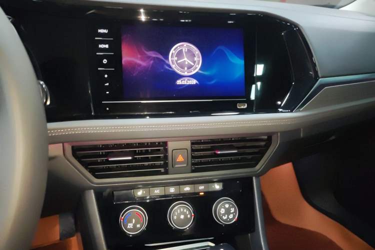 Used Volkswagen Sagitar 2022 280TSI DSG Flyover Edition Audio And AC Panel