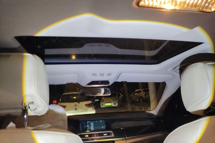 Used BMW 7 Series 2011 730Li Elegant Model
