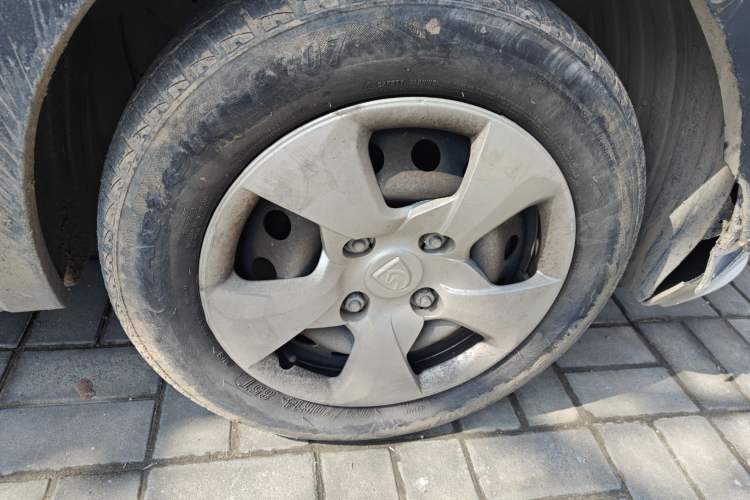 Used Baojun 310 2016 1.2L manual Comfort trim level
