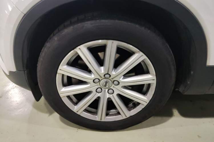 Used Volvo XC40 2019 T4 Four-Wheel Drive Dawn Ice White
