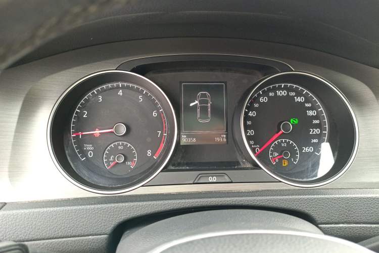 Used Volkswagen Golf 2015 1.4TSI Automatic Comfort Model
