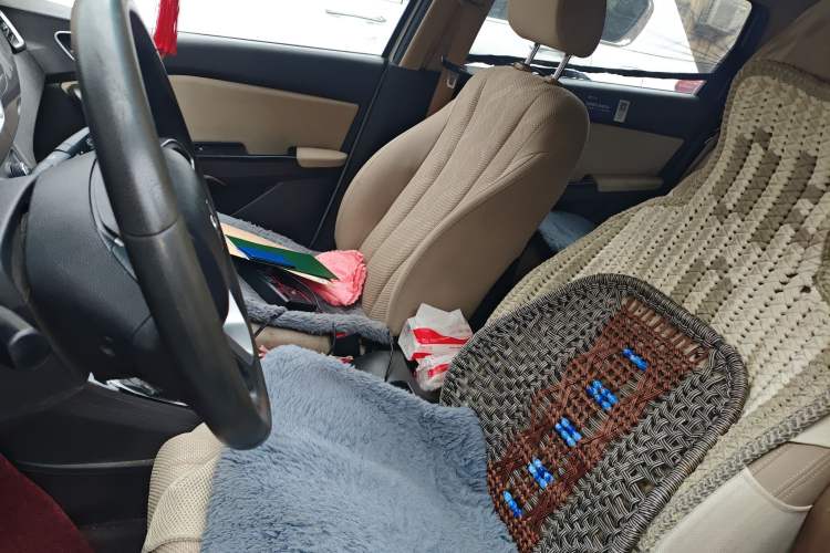 Used Baojun 310W 2017 1.5L Manual Comfort Version China VI Emission Standard
