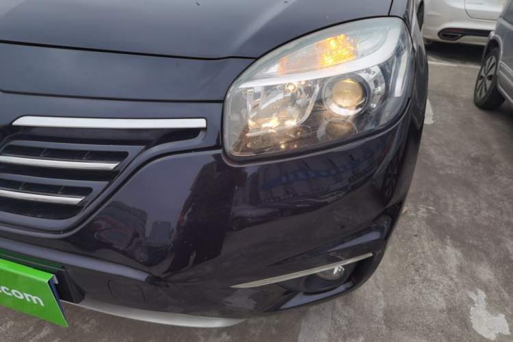 Used Renault Koleos 2014 Revised Version 2.0L Two-Wheel Drive Smart Enjoyment Edition
