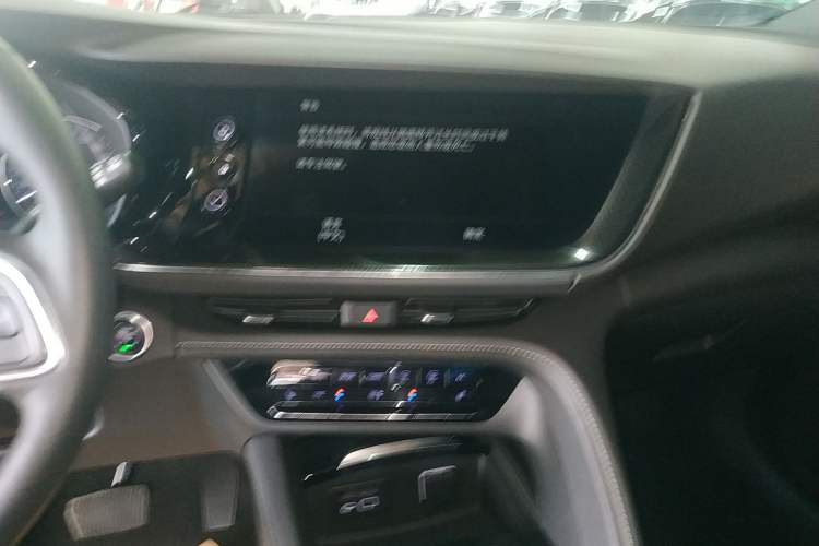 Used Buick Envision 2021 Encore Plus 652T Five-Seat Luxury Model
