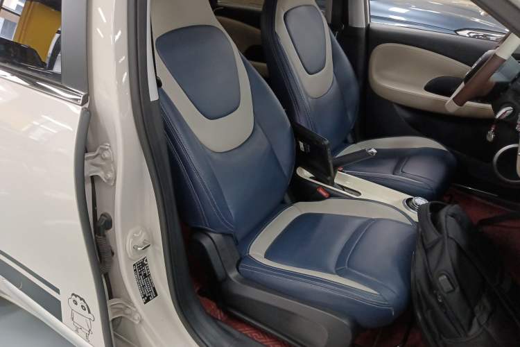 Used Wuling Bingo 2024 203km Light Edition Right Front Seat