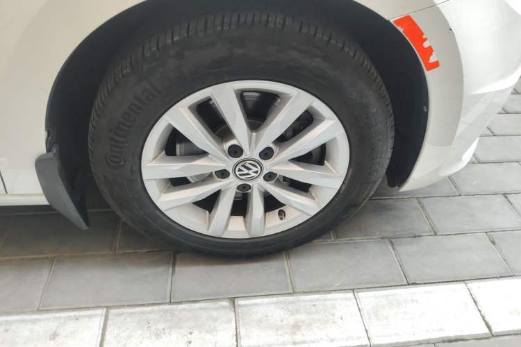 Used Volkswagen Touran 2016 Volkswagen Touran L 280TSI DSG Comfort Edition
