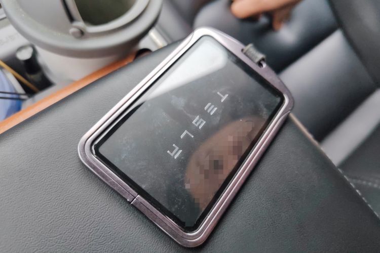 Used Tesla Model Y 2022 Long-Range All-Wheel-Drive Version