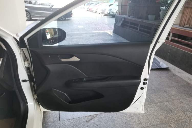 Used Chevrolet Monza 2019 Redline 320T Dual-Clutch Joyful Edition China VI Standard