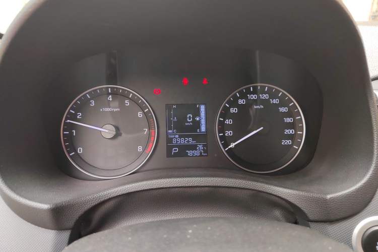 Used Hyundai ix25 2015 1.6L Automatic Two-Wheel Drive Smart GLS Trim Instrument Cluster