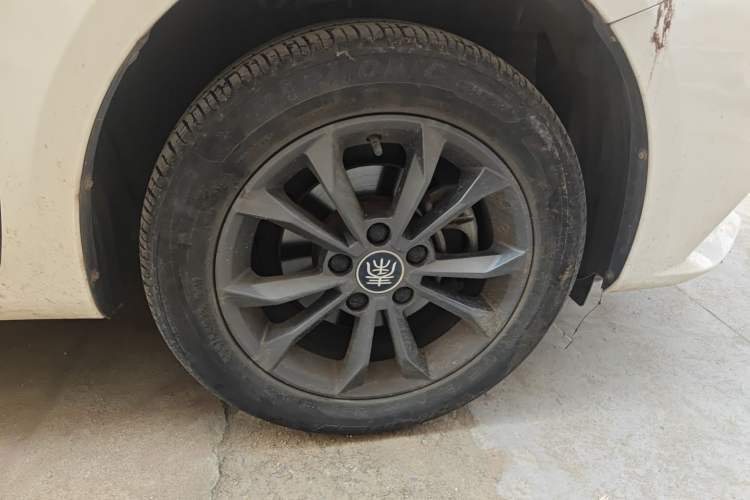 Used BYD Qin 2019 1.5L Automatic Prestige Model Exterior 7