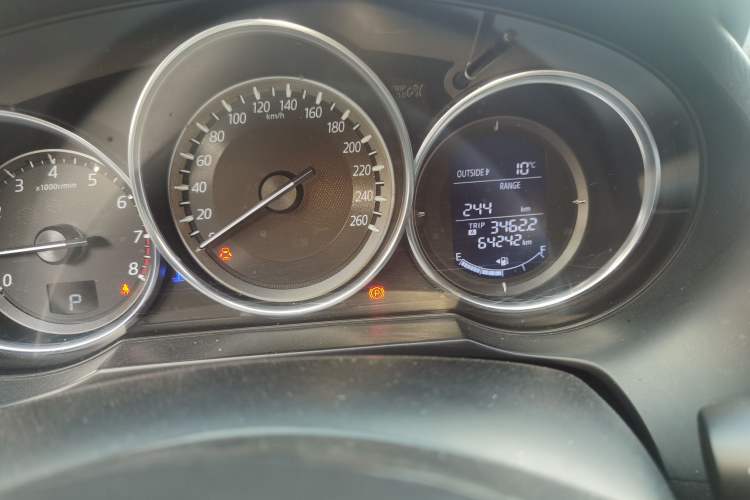 Used Mazda Atenza 2017 2.0L Blue Sky Luxury Edition