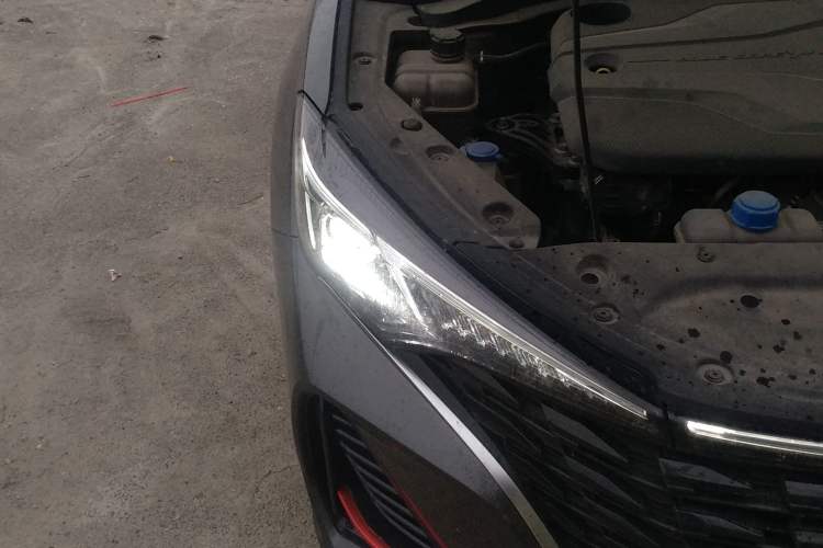 Used CHANGAN Eado 2023 Changan Edition PLUS Blue Whale NE 1.4T GDI DCT Prestige Version Right Front Headlight