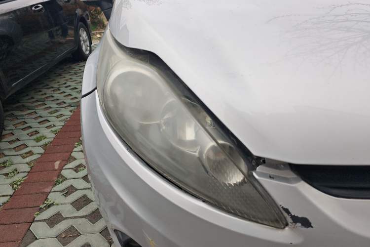 Used Ford Fiesta 2011 Sedan 1.5L Automatic Fashion Edition Right Front Headlight