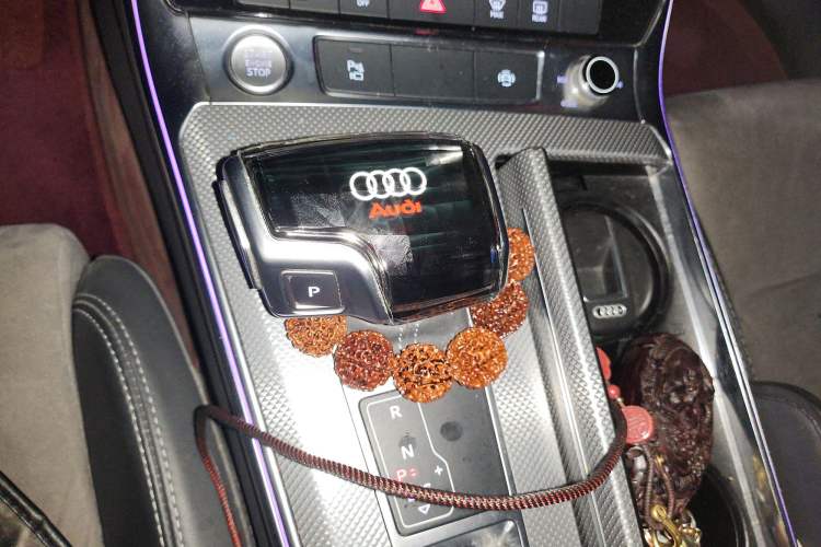 Used Audi A6L New Energy 2020 55 TFSI e quattro Gear Lever