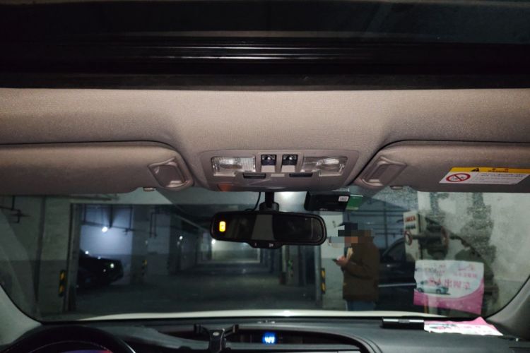 Used Toyota Highlander 2017 2.0T Four-Wheel Drive Luxury Edition 7 Seats