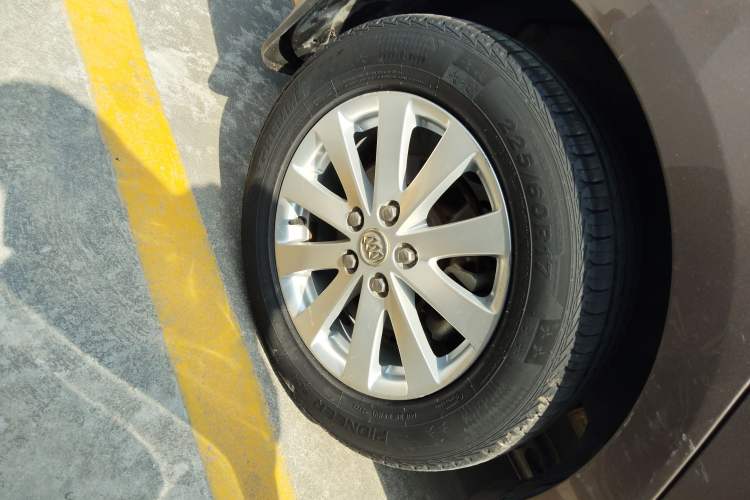 Used Buick GL8 2018 28T Luxury Model China VI Standard
